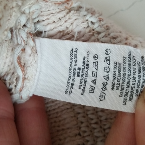 Free People boxy sweater raw hem yarn fringe - size S Peach creme - Picture 3 of 5